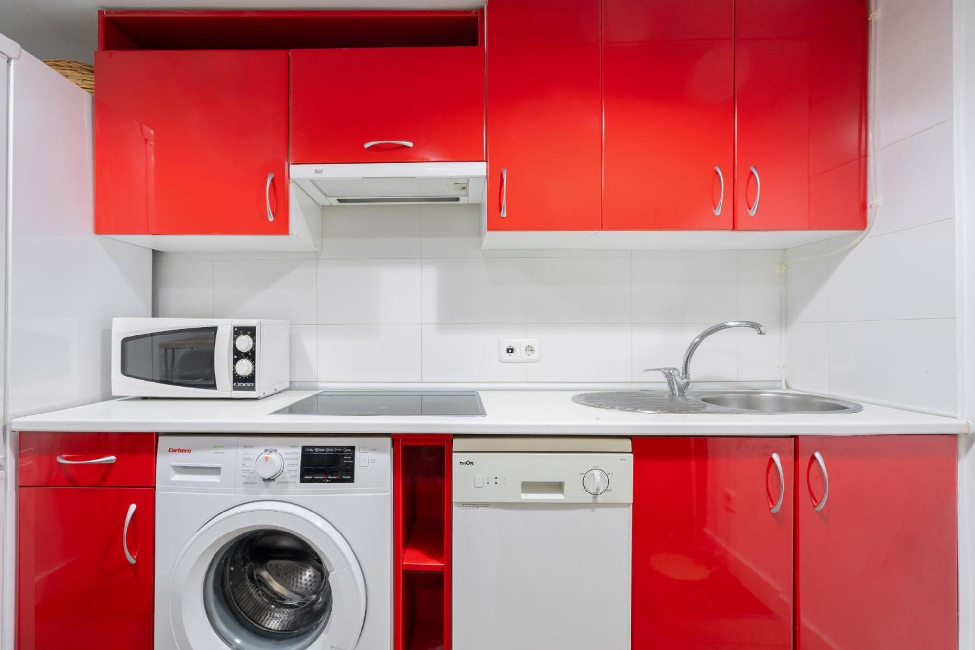 Apartamento En Chueca Para 4 Personas Alquiler Temporal Madrid Exterior foto